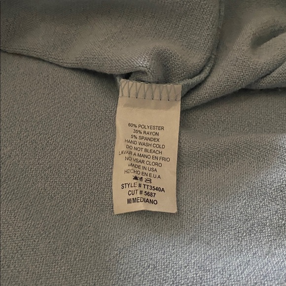 Light Blue Knot Top With Contrasting Print Sleeves Size M - Picture 5 of 6